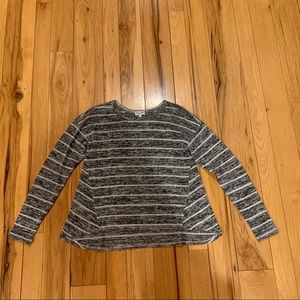 Splendid Grey and White Sweater